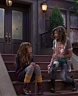Shake_It_Up_S01E04_1080p_BTD_002665.jpg