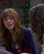 Shake_It_Up_S01E04_1080p_BTD_002691.jpg