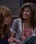 Shake_It_Up_S01E04_1080p_BTD_002706.jpg