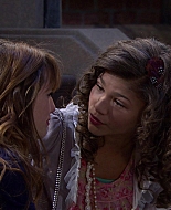 Shake_It_Up_S01E04_1080p_BTD_002780.jpg