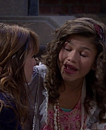 Shake_It_Up_S01E04_1080p_BTD_002784.jpg