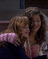 Shake_It_Up_S01E04_1080p_BTD_002888.jpg