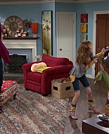 Shake_It_Up_S01E04_1080p_BTD_003054.jpg