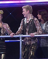 Shake_It_Up_S01E05_1080p_BTD_000040.jpg