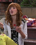 Shake_It_Up_S01E05_1080p_BTD_000460.jpg