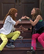 Shake_It_Up_S01E05_1080p_BTD_000472.jpg