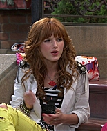 Shake_It_Up_S01E05_1080p_BTD_000516.jpg