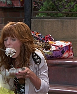 Shake_It_Up_S01E05_1080p_BTD_000547.jpg