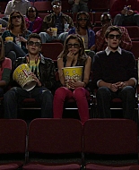Shake_It_Up_S01E05_1080p_BTD_000987.jpg