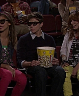 Shake_It_Up_S01E05_1080p_BTD_001077.jpg