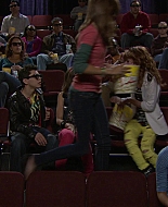 Shake_It_Up_S01E05_1080p_BTD_001133.jpg