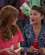 Shake_It_Up_S01E05_1080p_BTD_001251.jpg