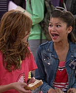 Shake_It_Up_S01E05_1080p_BTD_001252.jpg