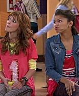 Shake_It_Up_S01E05_1080p_BTD_001341.jpg