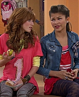 Shake_It_Up_S01E05_1080p_BTD_001369.jpg