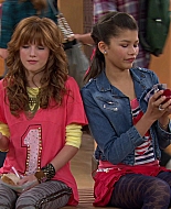 Shake_It_Up_S01E05_1080p_BTD_001397.jpg