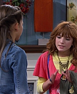Shake_It_Up_S01E05_1080p_BTD_001729.jpg
