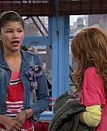 Shake_It_Up_S01E05_1080p_BTD_001738.jpg