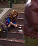 Shake_It_Up_S01E05_1080p_BTD_002056.jpg