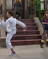 Shake_It_Up_S01E05_1080p_BTD_002111.jpg