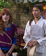 Shake_It_Up_S01E05_1080p_BTD_002152.jpg