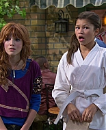 Shake_It_Up_S01E05_1080p_BTD_002155.jpg