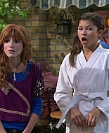 Shake_It_Up_S01E05_1080p_BTD_002156.jpg