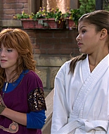 Shake_It_Up_S01E05_1080p_BTD_002194.jpg
