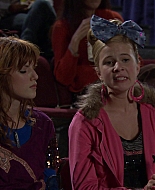 Shake_It_Up_S01E05_1080p_BTD_002310.jpg