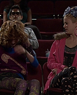 Shake_It_Up_S01E05_1080p_BTD_002363.jpg