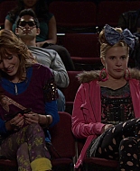 Shake_It_Up_S01E05_1080p_BTD_002383.jpg