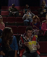 Shake_It_Up_S01E05_1080p_BTD_002408.jpg