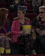 Shake_It_Up_S01E05_1080p_BTD_002507.jpg