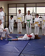 Shake_It_Up_S01E05_1080p_BTD_002815.jpg