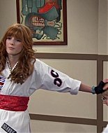 Shake_It_Up_S01E05_1080p_BTD_002922.jpg