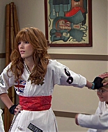 Shake_It_Up_S01E05_1080p_BTD_002936.jpg