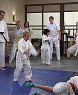 Shake_It_Up_S01E05_1080p_BTD_002998.jpg