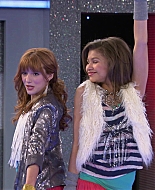 Shake_It_Up_S01E06_1080p_BTD_000655.jpg