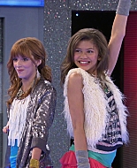 Shake_It_Up_S01E06_1080p_BTD_000661.jpg