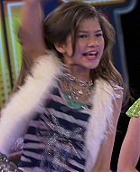 Shake_It_Up_S01E06_1080p_BTD_000663.jpg