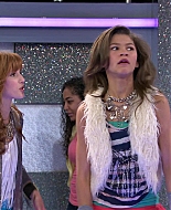 Shake_It_Up_S01E06_1080p_BTD_000779.jpg