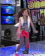 Shake_It_Up_S01E06_1080p_BTD_000948.jpg
