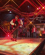Shake_It_Up_S01E06_1080p_BTD_002130.jpg