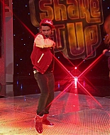 Shake_It_Up_S01E06_1080p_BTD_002144.jpg