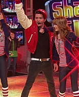 Shake_It_Up_S01E06_1080p_BTD_002176.jpg