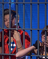Shake_It_Up_S01E07_1080p_BTD_000205.jpg