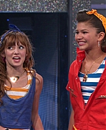Shake_It_Up_S01E07_1080p_BTD_000352.jpg