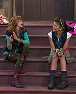 Shake_It_Up_S01E07_1080p_BTD_000563.jpg