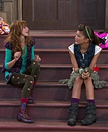 Shake_It_Up_S01E07_1080p_BTD_000564.jpg