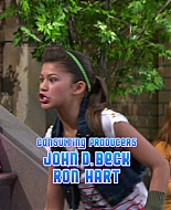 Shake_It_Up_S01E07_1080p_BTD_000596.jpg